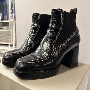 Labucq Patent Booties with Stitching